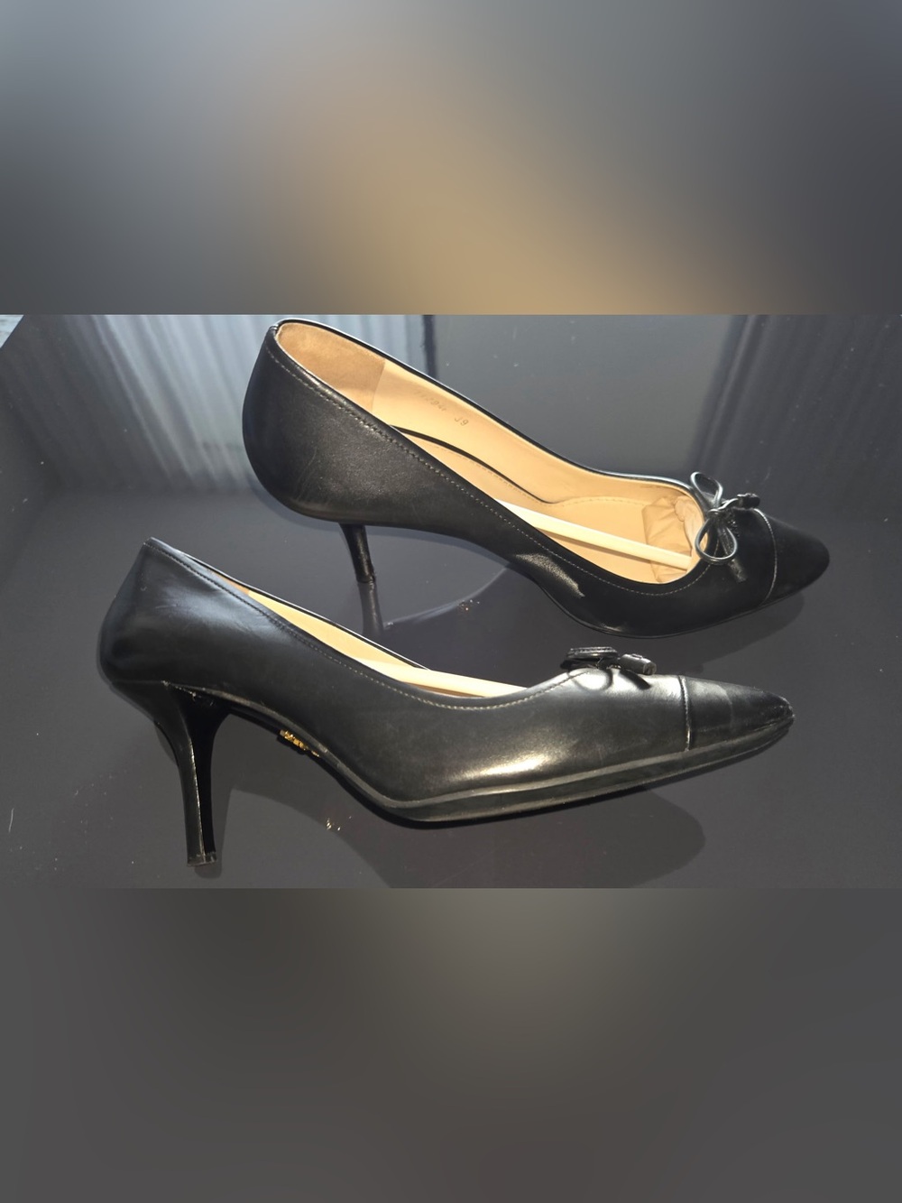 PRADA Made in Italy Classic Black Leather Pointed-Toe Heels Pumps with Bow. US 9